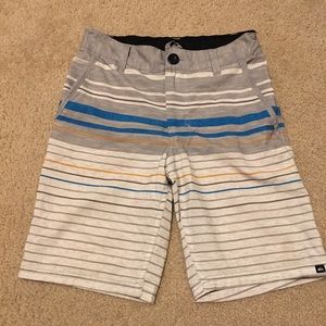 Boy’s Quiksilver hybrid shorts - Size 7